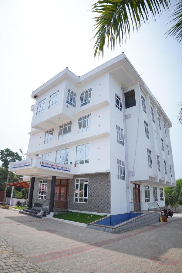 Hotel Nts Sagar Yatri Nivas Kundapur Zewnętrze zdjęcie